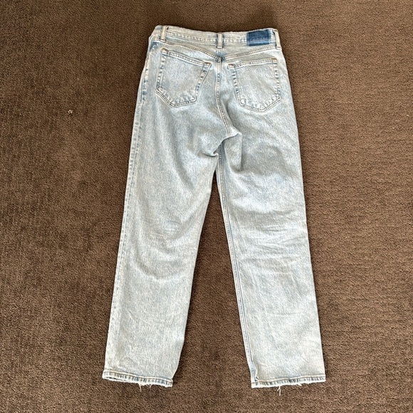 Abercrombie & Fitch Womens 90’s straight jean ultra high rise. Size 6 short. - Picture 8 of 9